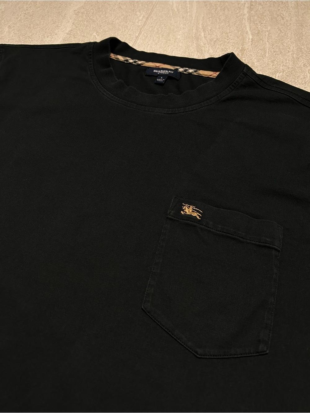 BURBERRY LONDON POCKET TEE SHIRT SIZE LARGE
